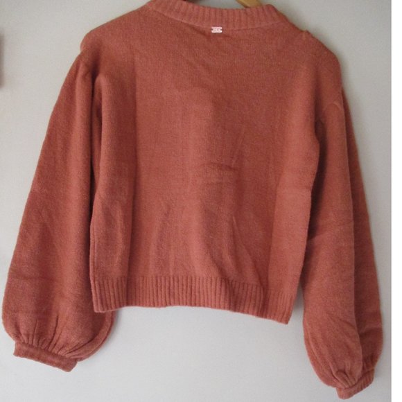 FOR LOVE & LEMONS KNITZ ROSE COLOR PULLOVER SWEATER - Picture 2 of 3